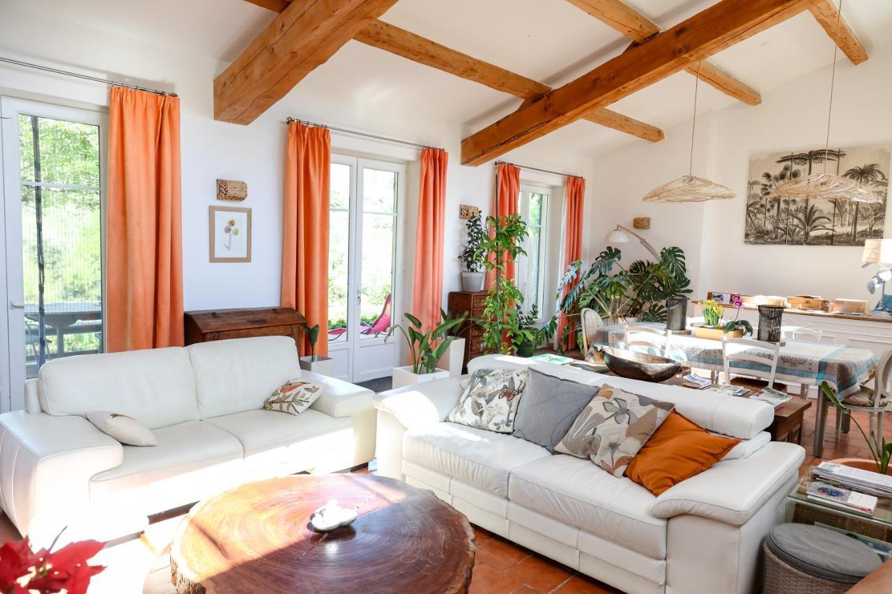 Bed and Breakfast Domaine De Montbarri La Tour-sur-Orb Exterior foto